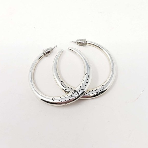 . Jewelry - Silver Round Earings